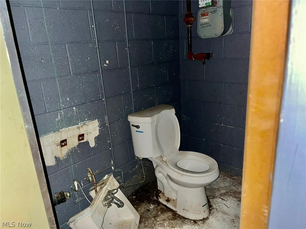 Thomas A & Mary E L P Harris A - Residential