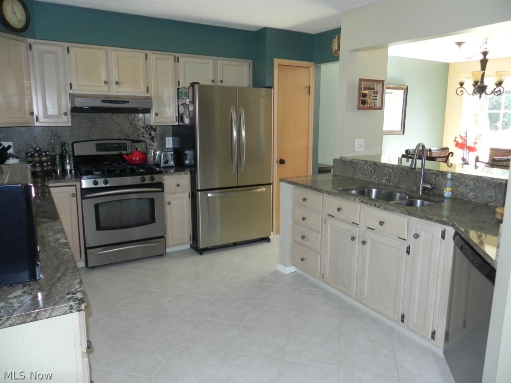 Crystal Crk Sub Ph I - Residential