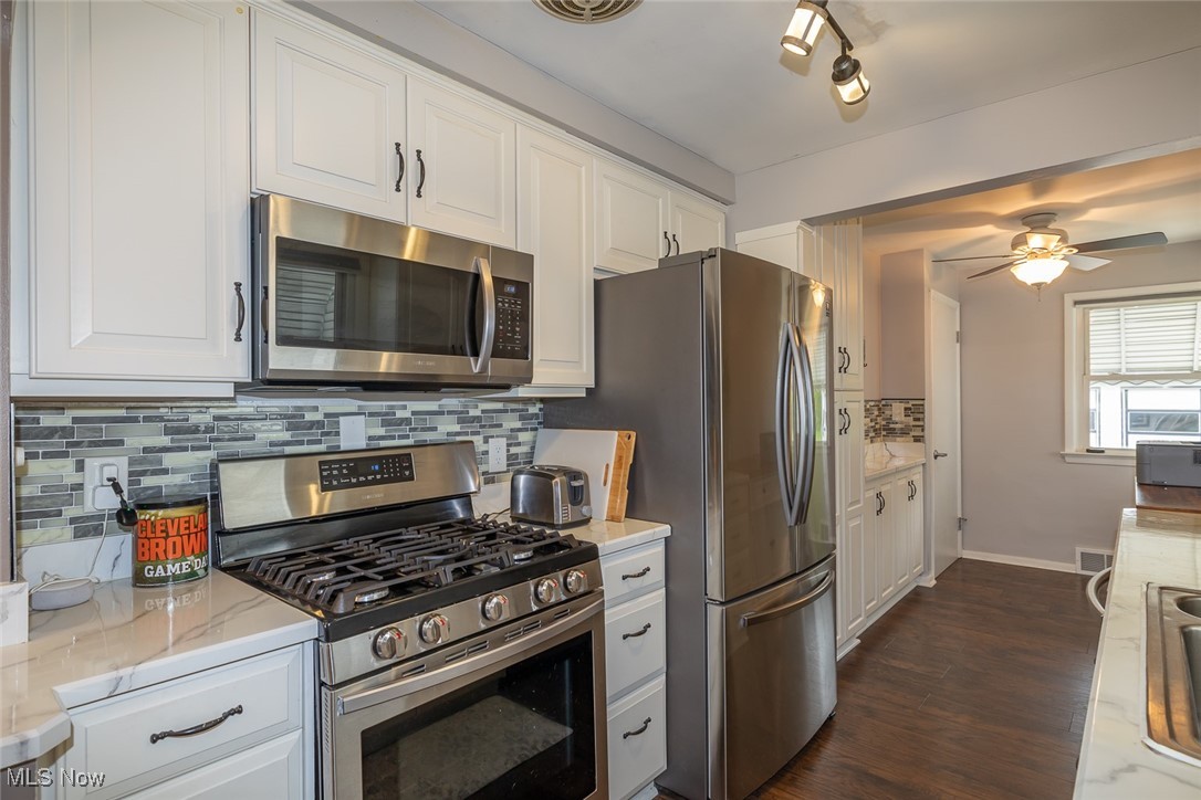 3335 Klusner Avenue, Parma, Ohio image 11