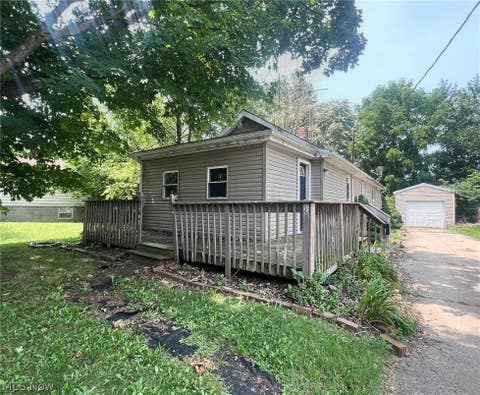 Homes For Sale - 212 Pauline Avenue<br/> Akron, OH 44312