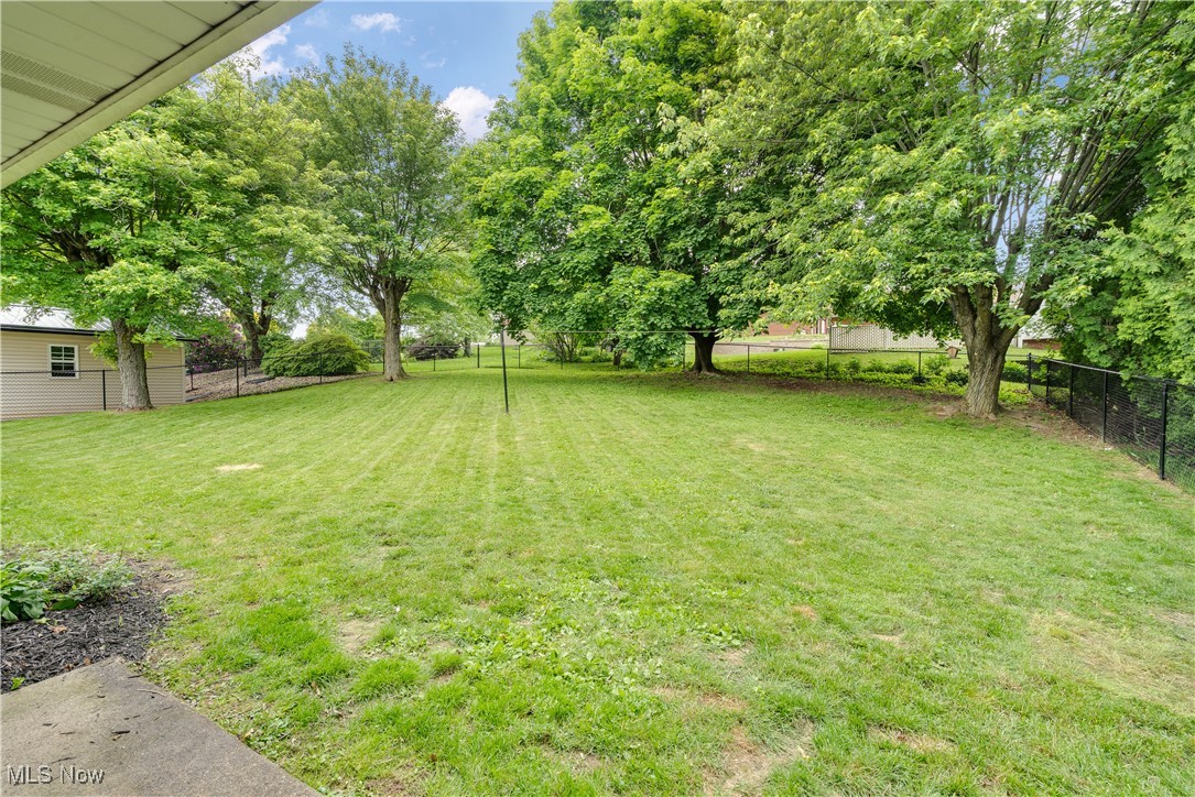 525 Hill Boulevard, East Liverpool, Ohio image 27