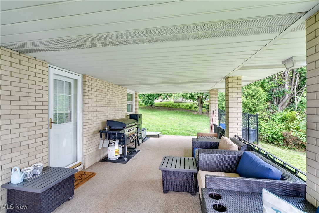525 Hill Boulevard, East Liverpool, Ohio image 8