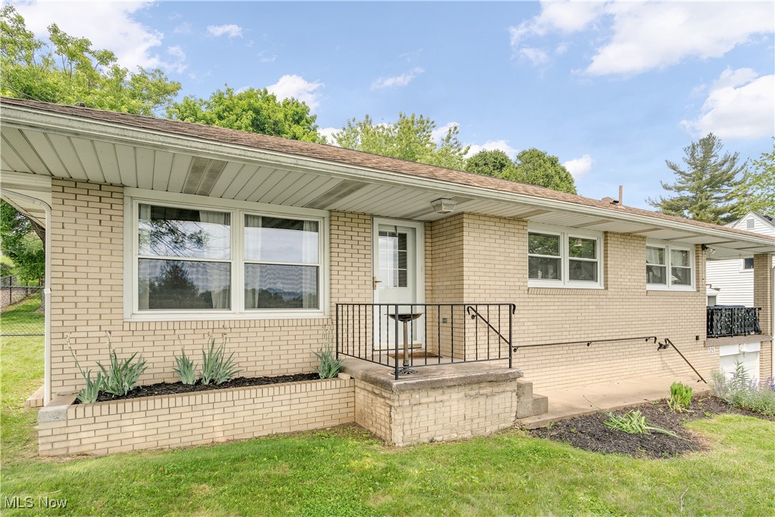 525 Hill Boulevard, East Liverpool, Ohio image 3