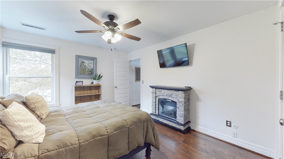 Snug Harbor Condo - Residential
