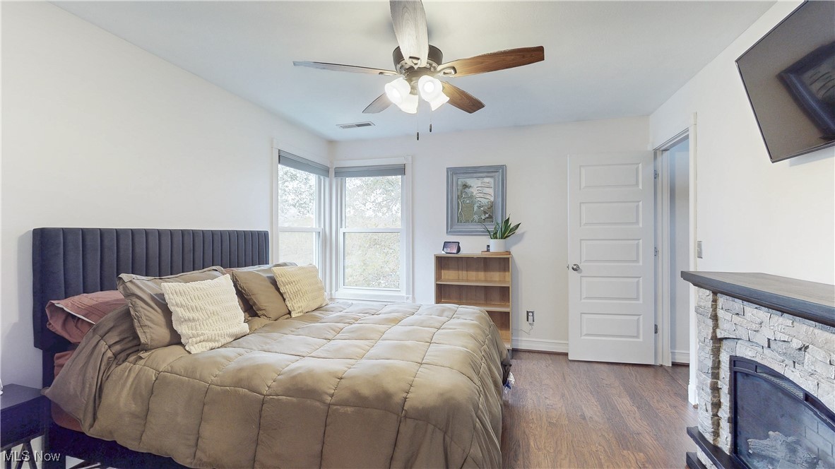 Snug Harbor Condo - Residential