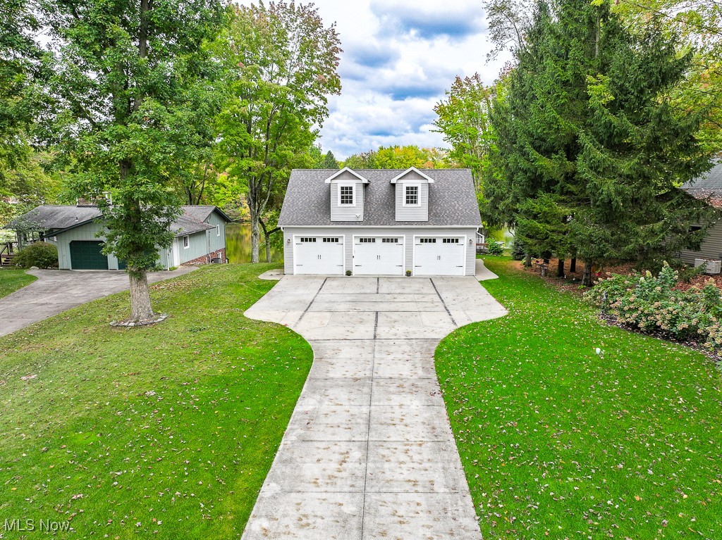 1560 Lake Crest Drive