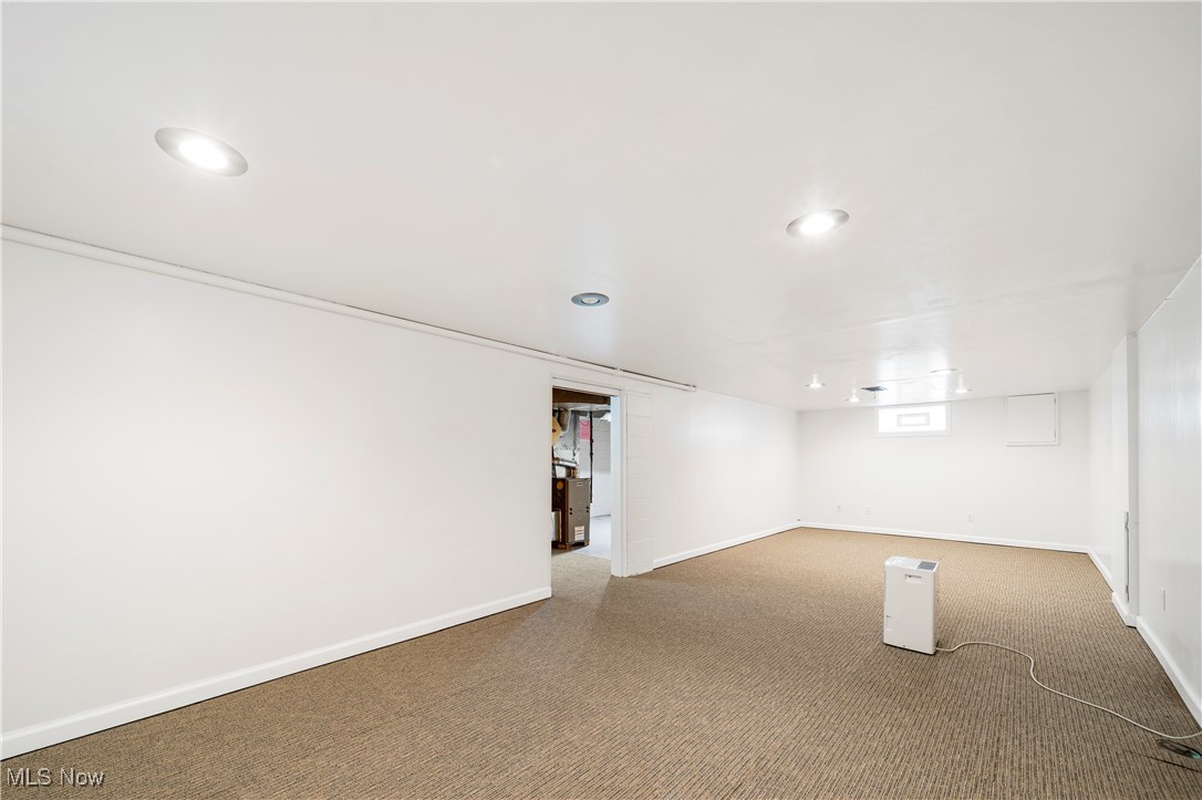 813 Hemlock Street, Massillon, Ohio image 31
