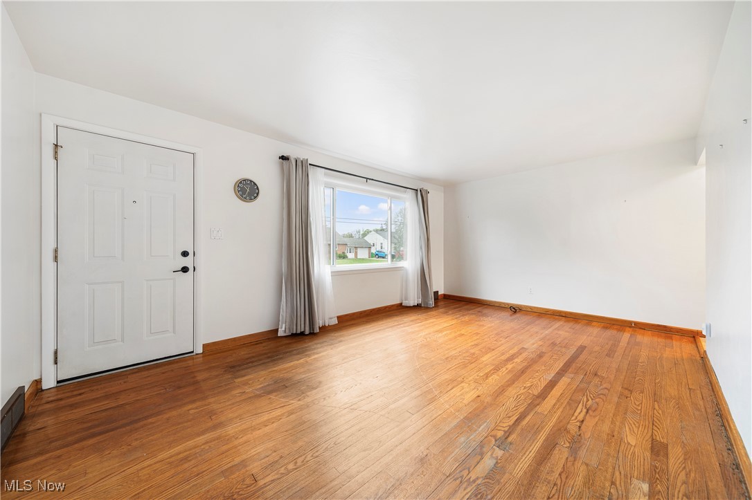 813 Hemlock Street, Massillon, Ohio image 3
