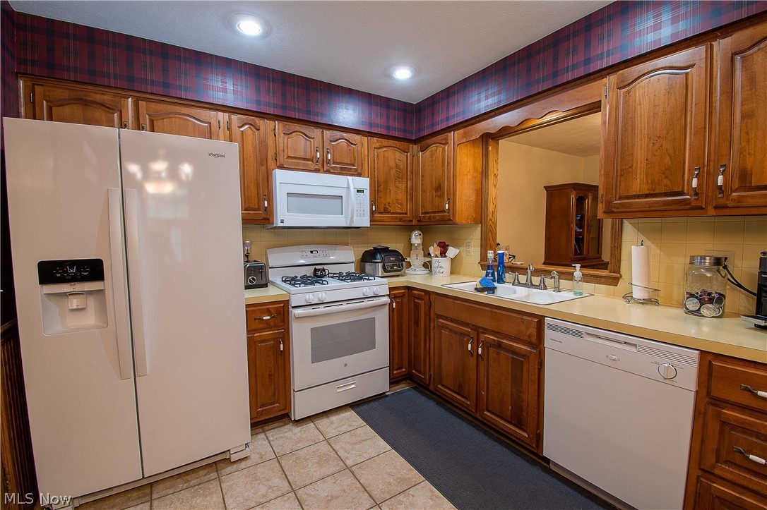 Woodlake Condo - Residential