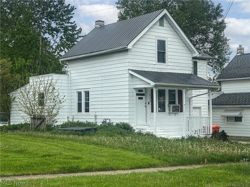 Photo of 242 Liberty Street, Spencer, OH 44275 (MLS # 5205527)