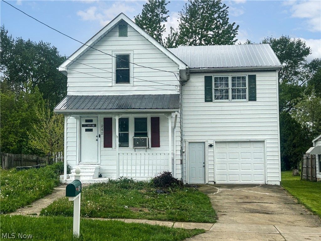 Photo of 242 Liberty Street, Spencer, OH 44275 (MLS # 5205527)
