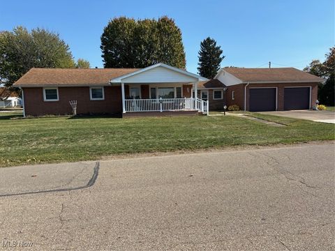 Homes For Sale - 604 S South Fair Street<br/> West Lafayette, OH 43845