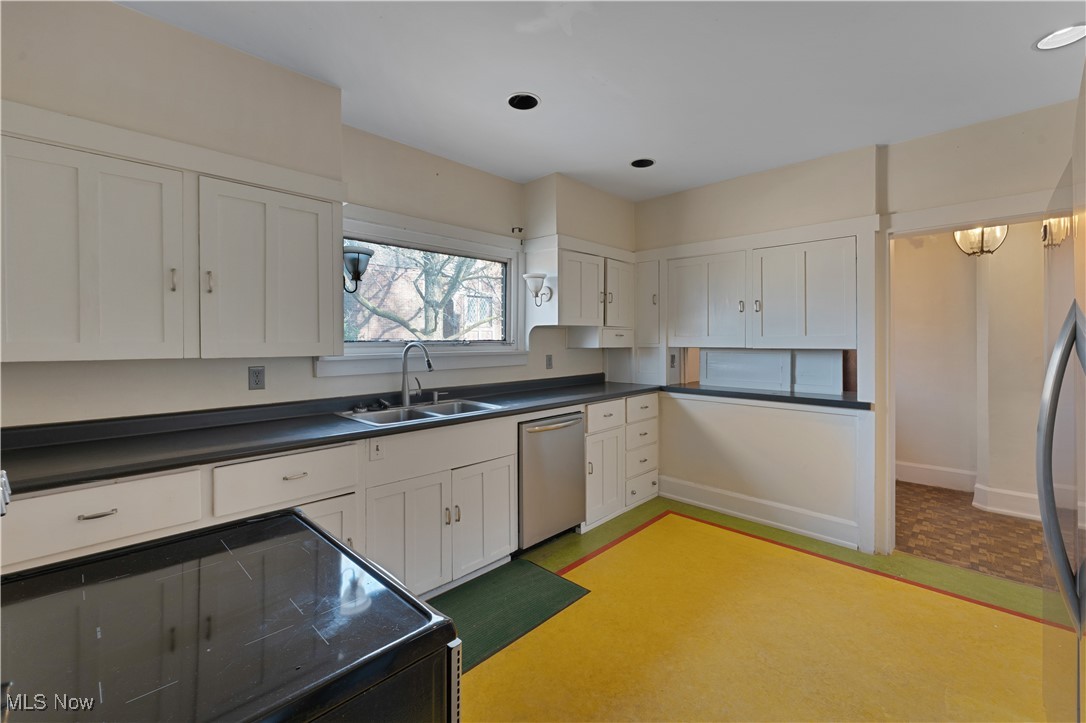 Realty Trust Companys - Residential