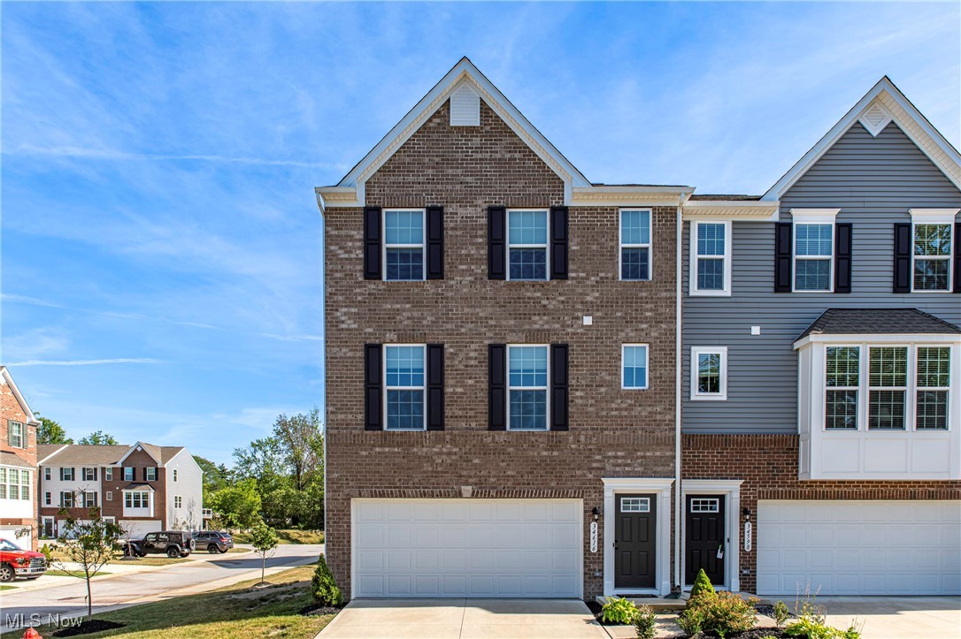 Don't Miss Out on This Beautiful Townhouse Condo!
Built in 2022, this stunning home offers modern comfort, style, and space across three levels.
As your on the main level Step into a spacious living room that flows seamlessly into the kitchen and dining area perfect for entertaining. The massive kitchen island provides plenty of prep space and seating, while a wall of windows fills the dining area with natural light. A private alcove off the living room leads to a convenient powder room for guests. As you go upstairs you will enjoy a luxurious owner's suite complete with an oversized bedroom, private
en-suite bath, and a gigantic walk-in closet with shelving. Two additional bedrooms offer ample closet space, plus there's a full hall bath and a convenient laundry area. The finished recreation room is ideal for hanging out or using it as a gym, you also have a walk-out to the backyard for easy outdoor access.
Since this home was built in 2022, the HVAC, hot water tank, and appliances are still like new offering peace of mind and energy efficiency.
Call today to schedule a private showing!