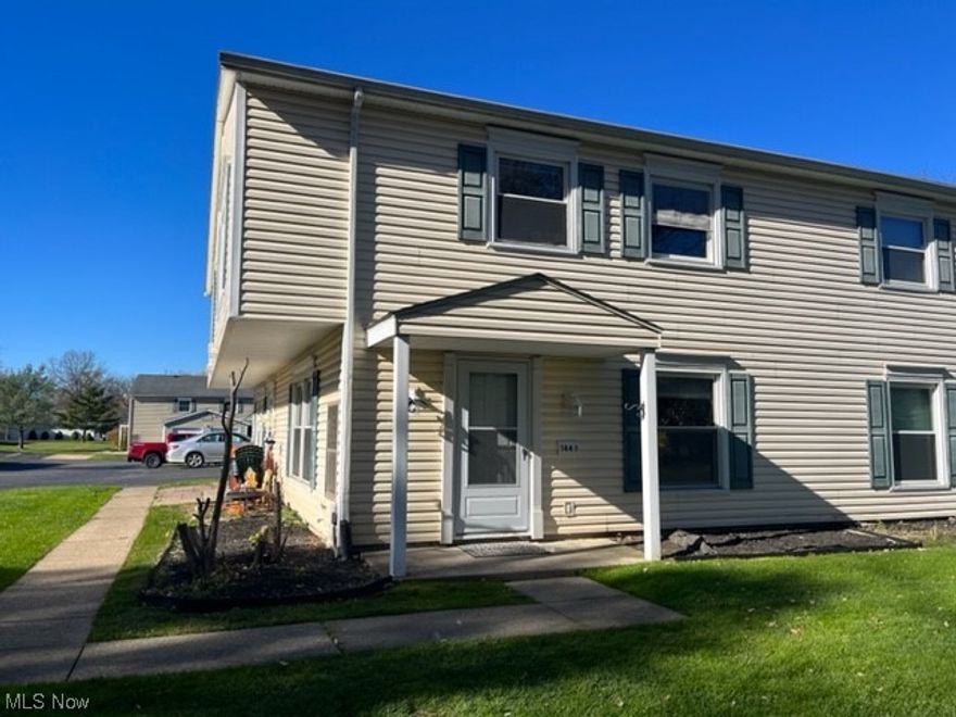 Renovated 3 bedroom unit in sought after Ivy Hill community in Medina.  This unit is located in the rear of the community with more private appeal.  Recently renovated, this unit offers newer carpet, upgraded kitchen cabinets, stainless steel oven and refrigerator, vinyl flooring, neutral decor. Lots of light in the living room with ample size for oversized furnishings. Detached garage. Patio feature.  Easy living lifestyle in desirable area. Flowing townhome floorplan. Association dues $202 approx. per month. All bilaws, restrictions, rules and regulations, fees, dues and conditions are the Buyer's responsibility to verify. Buyers to perform own due diligence and verify all property information and condition.