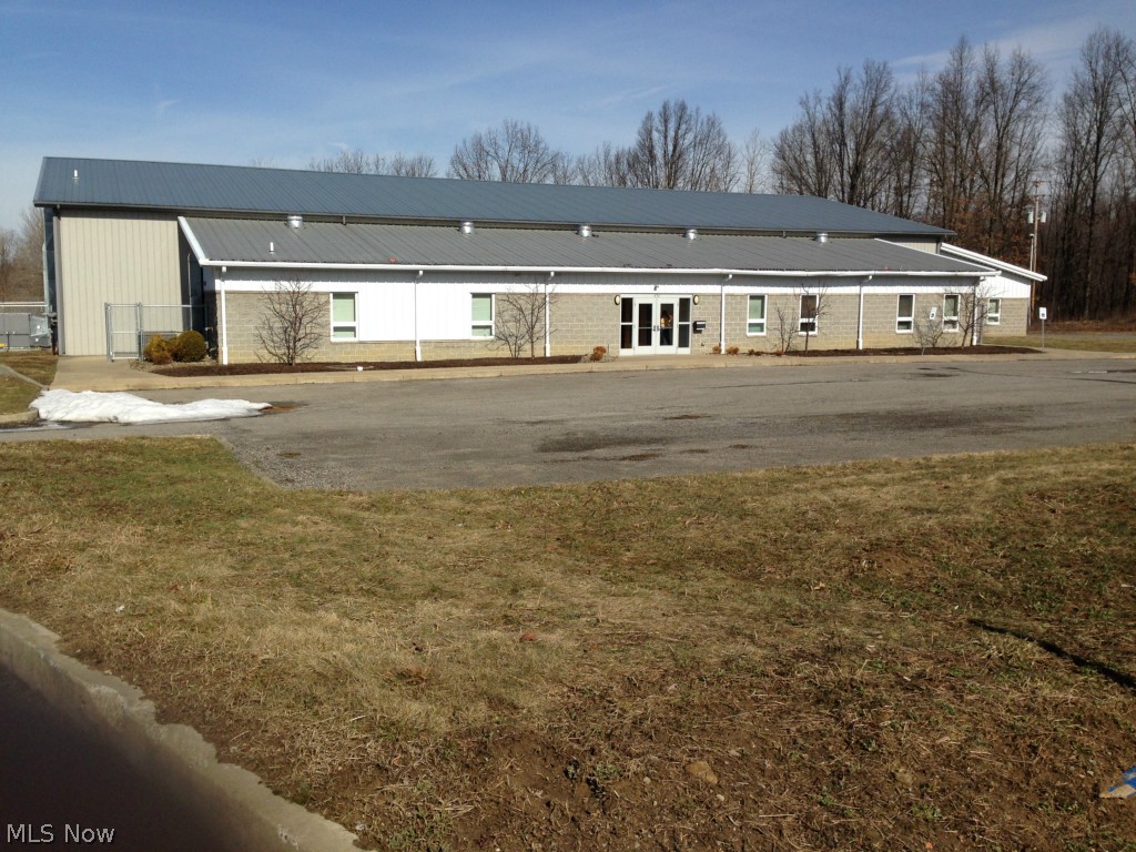 City/Youngstown - Commercial Sale