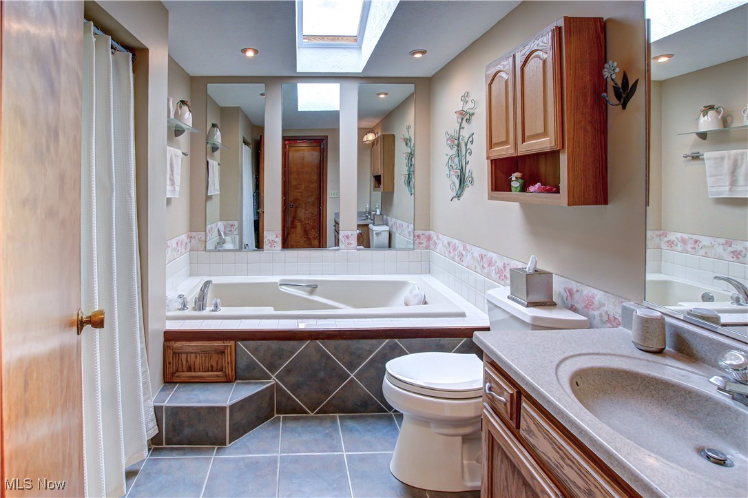 4594 Ledgewood Drive, Medina, Ohio image 23