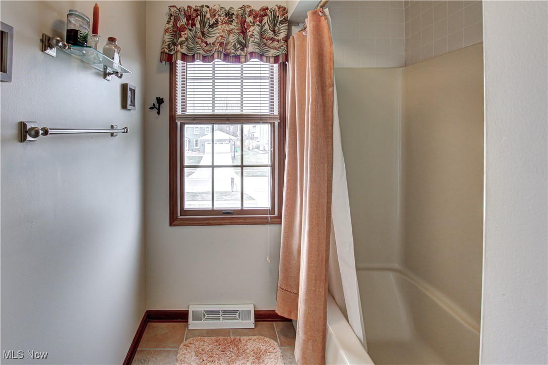 4594 Ledgewood Drive, Medina, Ohio image 29