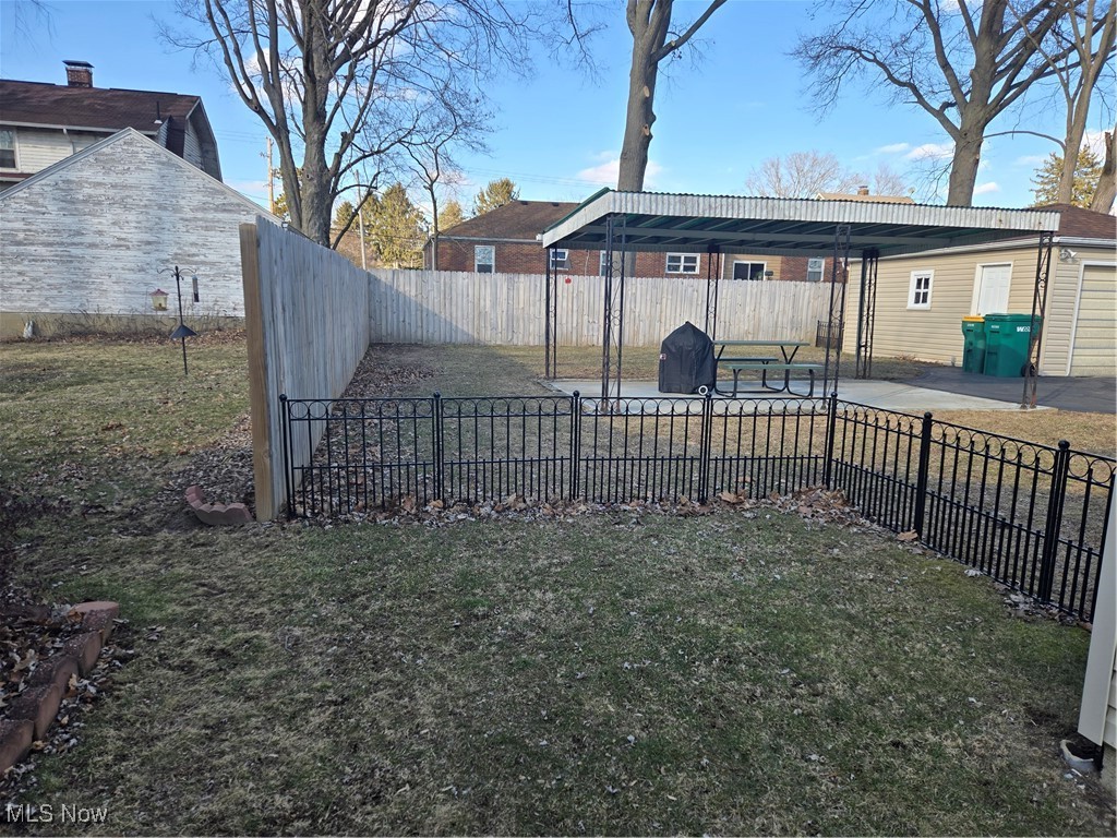 1208 Wintermute Avenue, Newark, Ohio image 4