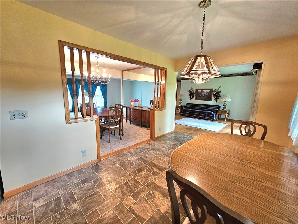 3104 Meadow Lane, Warren, Ohio image 17