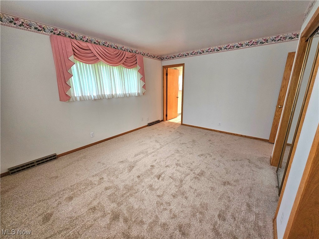 3104 Meadow Lane, Warren, Ohio image 33