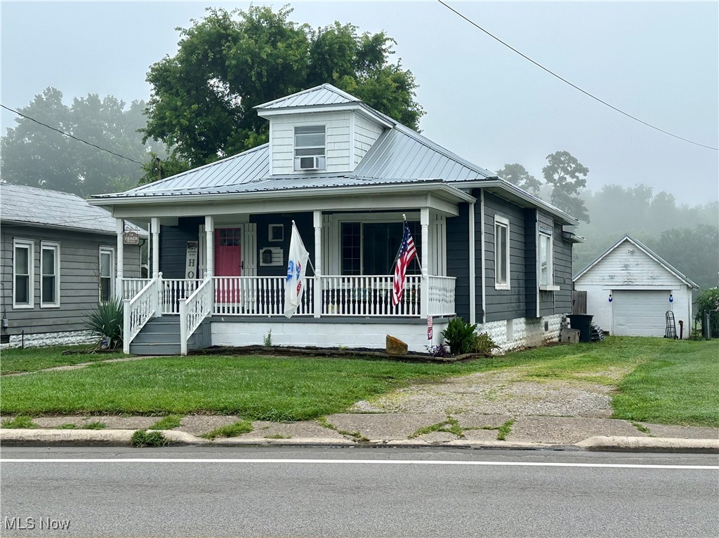 1st floor living AND over half an acre of flat land!! Discover comfortable living in this charming 3-bedroom, 1.5-bathroom conventional home, ideally situated on a spacious, flat half-acre lot in Parkersburg, WV. This inviting residence offers the ultimate convenience of first-floor living, making it perfect for those seeking single-level accessibility or anyone looking for a well-maintained property.
The expansive outdoor space is a true gem, providing ample room for gardening, entertaining, or simply enjoying the serene surroundings. You'll find a detached garage, offering secure parking and additional storage, plus a substantial 24'x12' outbuilding – an incredibly versatile space that could serve as a workshop, art studio, or extra storage.
Key Features:
3 Bedrooms, 1.5 Baths: Thoughtfully designed for practical everyday living.
First-Floor Living: Enjoy the ease and accessibility of a ranch-style layout.
0.5+ Acre Flat Lot: Generous, level land offering endless possibilities for outdoor enjoyment.
Detached Garage: Provides convenient parking and extra storage capacity.
24'x12' Outbuilding: A valuable bonus space, adaptable to your specific needs.
Conventional House: A classic and enduring home design.
Don't miss the chance to make this delightful Parkersburg property your new home, offering a perfect blend of comfort, convenience, and ample outdoor space. Schedule your showing today!