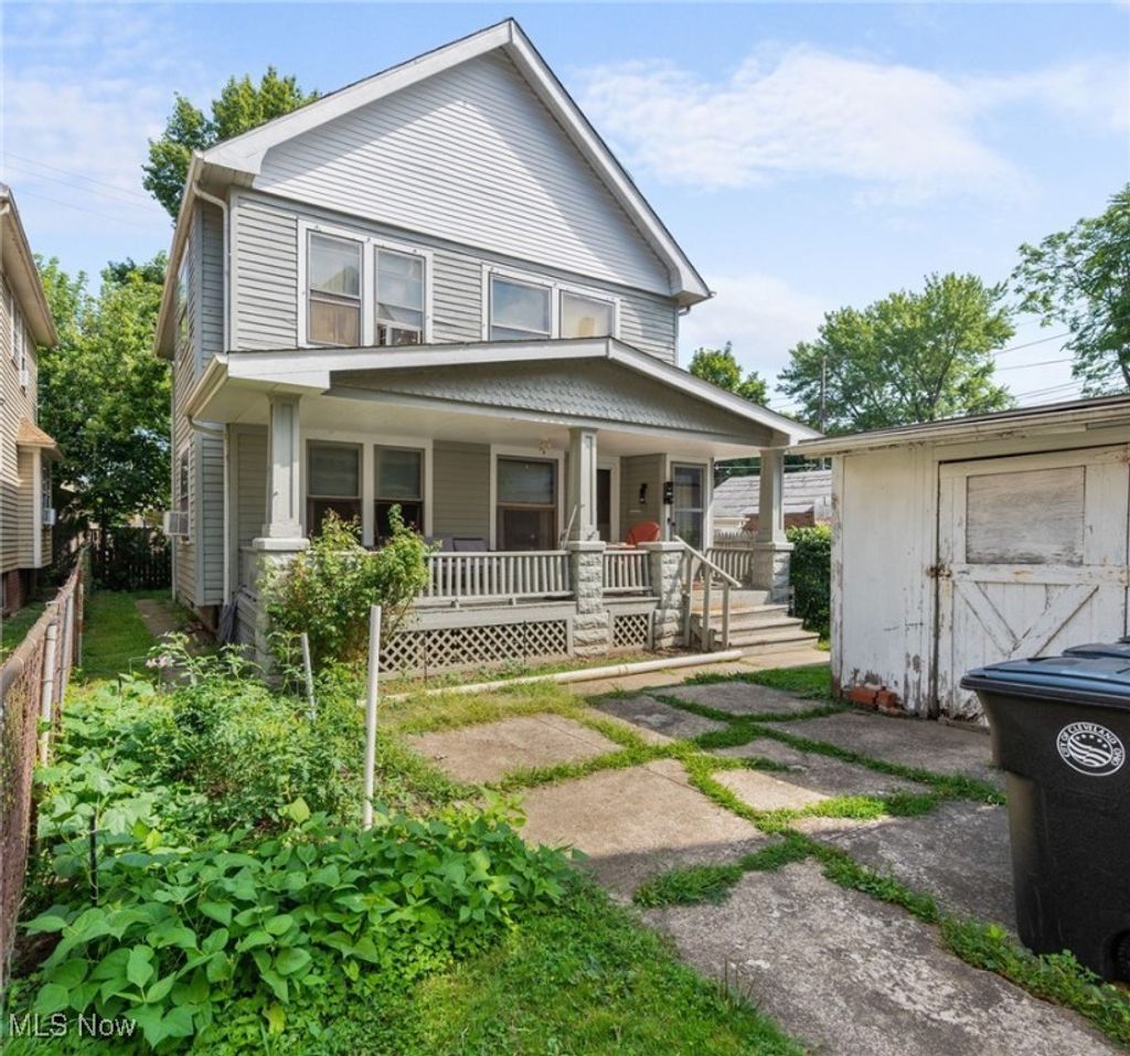 Photo of 3812 Poe Avenue, Cleveland, OH 44109 (MLS # 5181915)