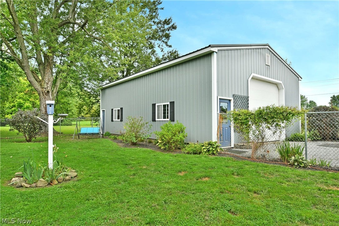 574 Braceville Robinson Road NW