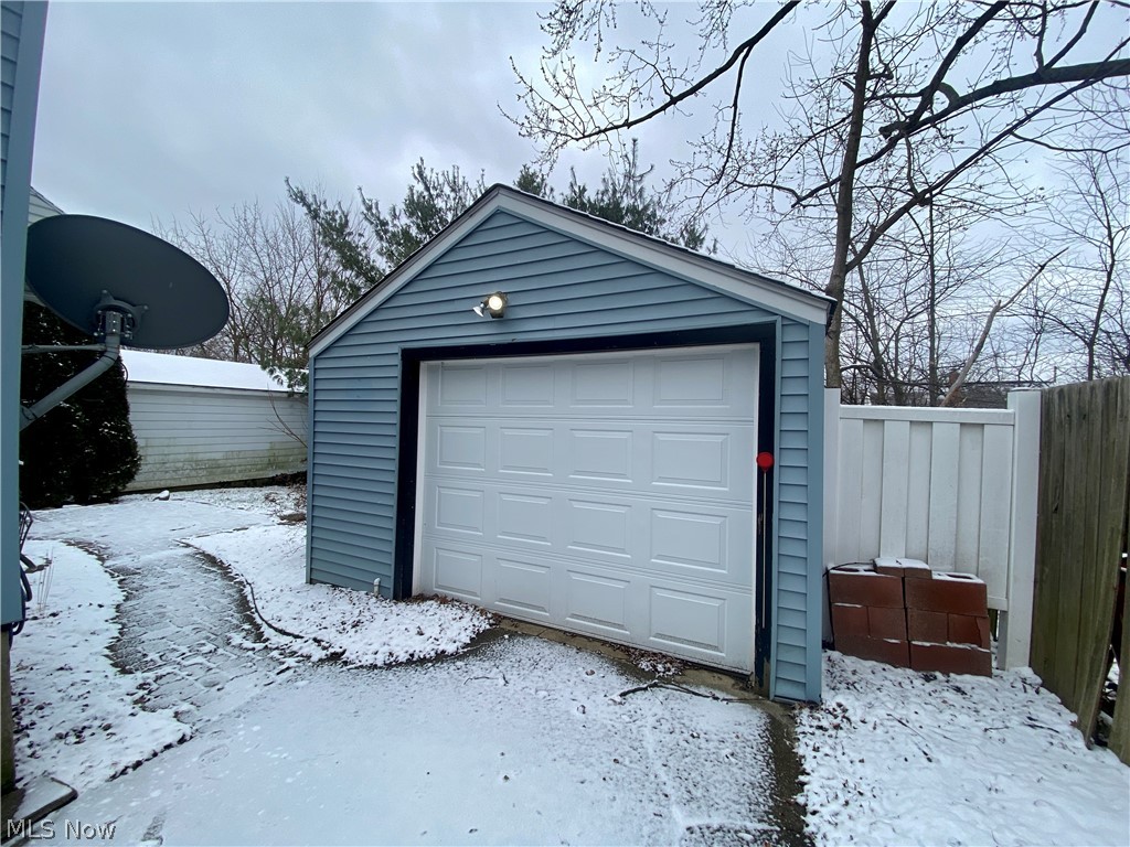 Hillcrest Park Sub - Residential Lease