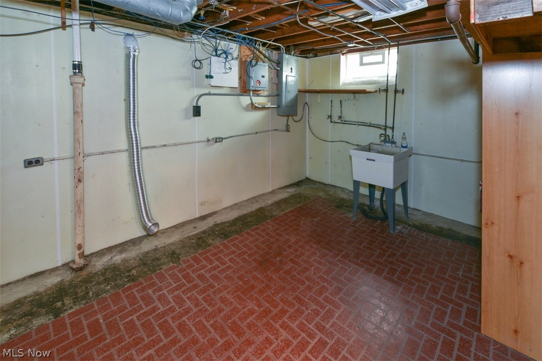 Brook Park Realty Cos Tuxedo Heights - Residential