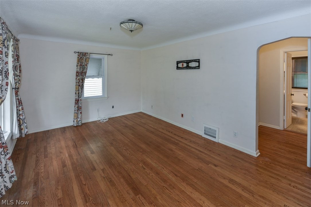 Brook Park Realty Cos Tuxedo Heights - Residential