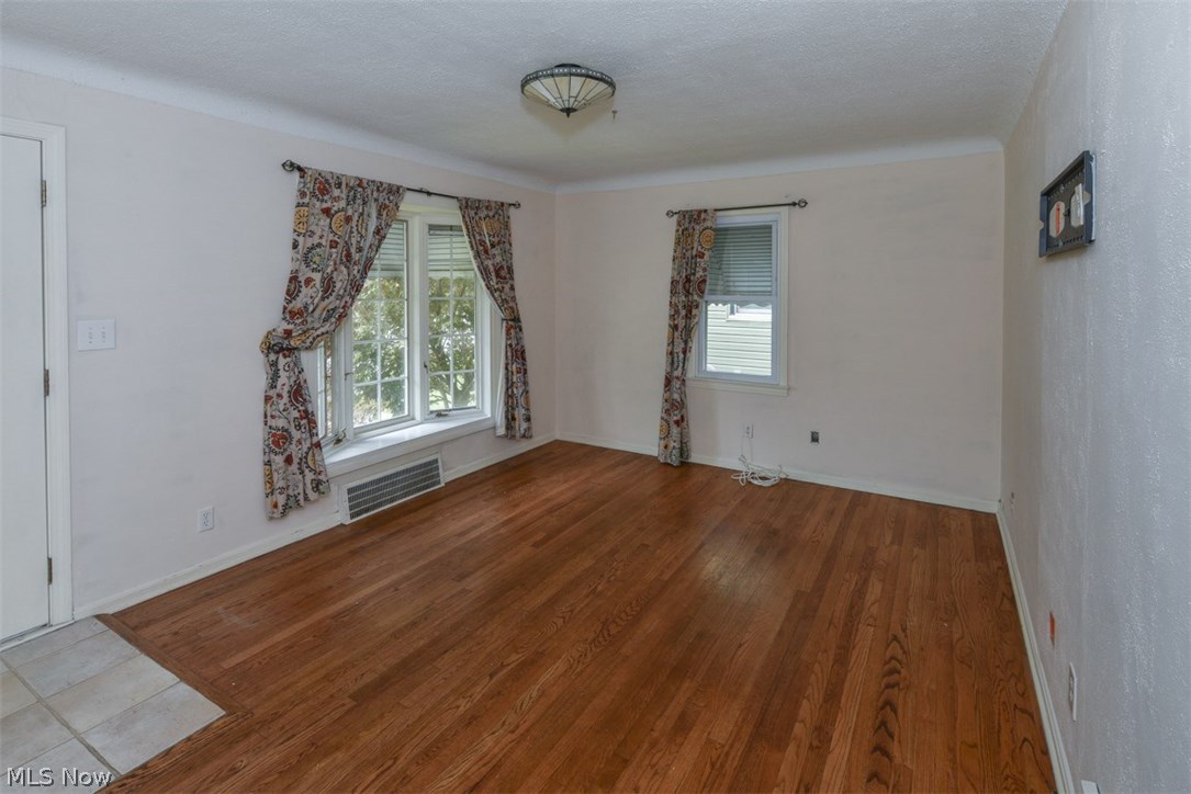 Brook Park Realty Cos Tuxedo Heights - Residential