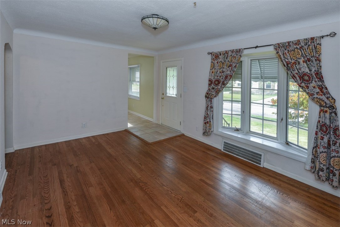 Brook Park Realty Cos Tuxedo Heights - Residential