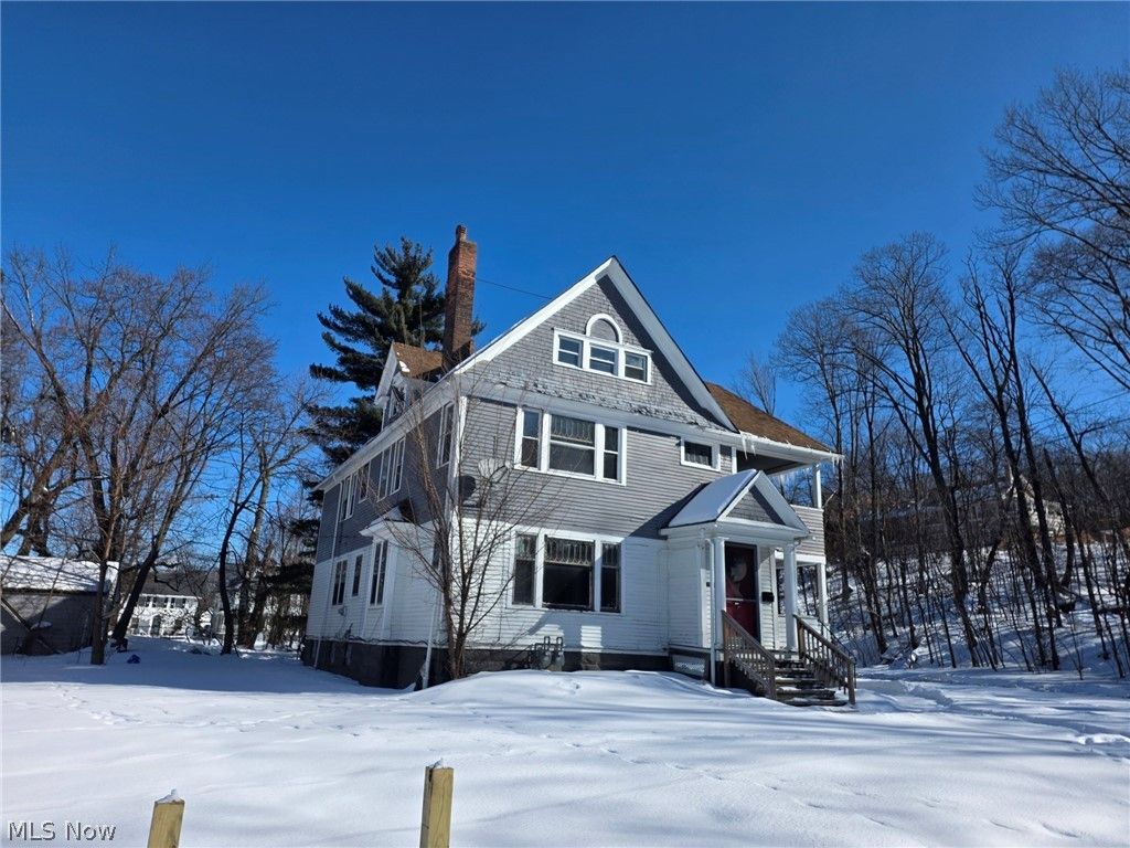 Photo of 1895 Chapman Avenue, East Cleveland, OH 44112 (MLS # 5187031)