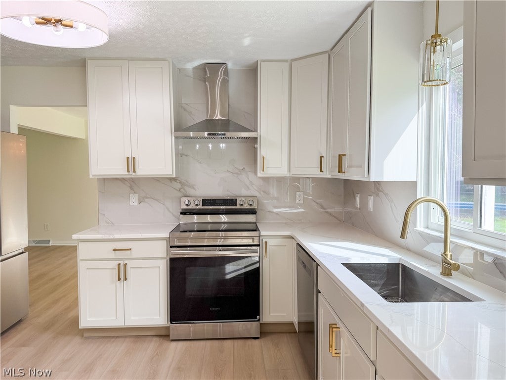 6778 Wildwood Trail