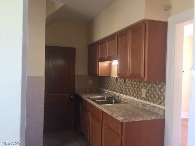 Lorain Villas - Residential