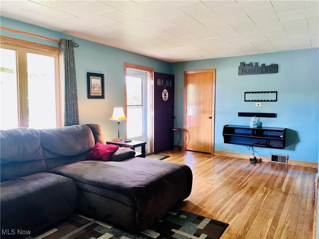 1764 Southeast Avenue, Tallmadge, Ohio image 10