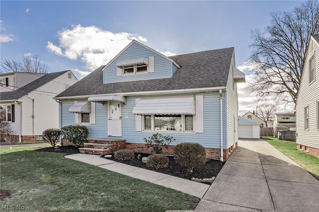 Photo of 30104 Warren Road, Wickliffe, OH 44092 (MLS # 5196545)