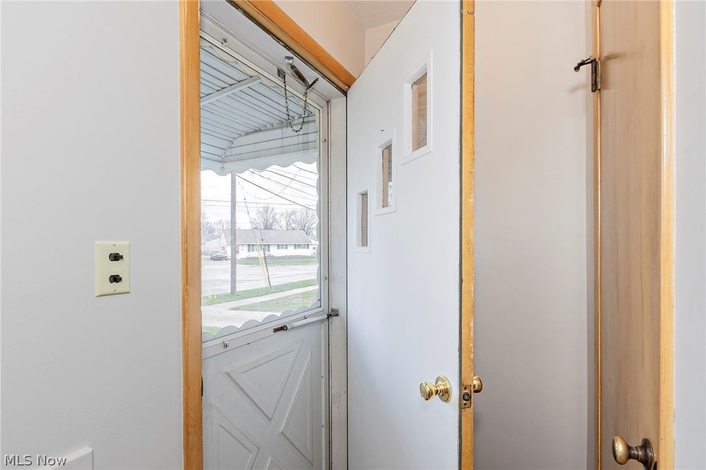 Photo of 30104 Warren Road, Wickliffe, OH 44092 (MLS # 5196545)