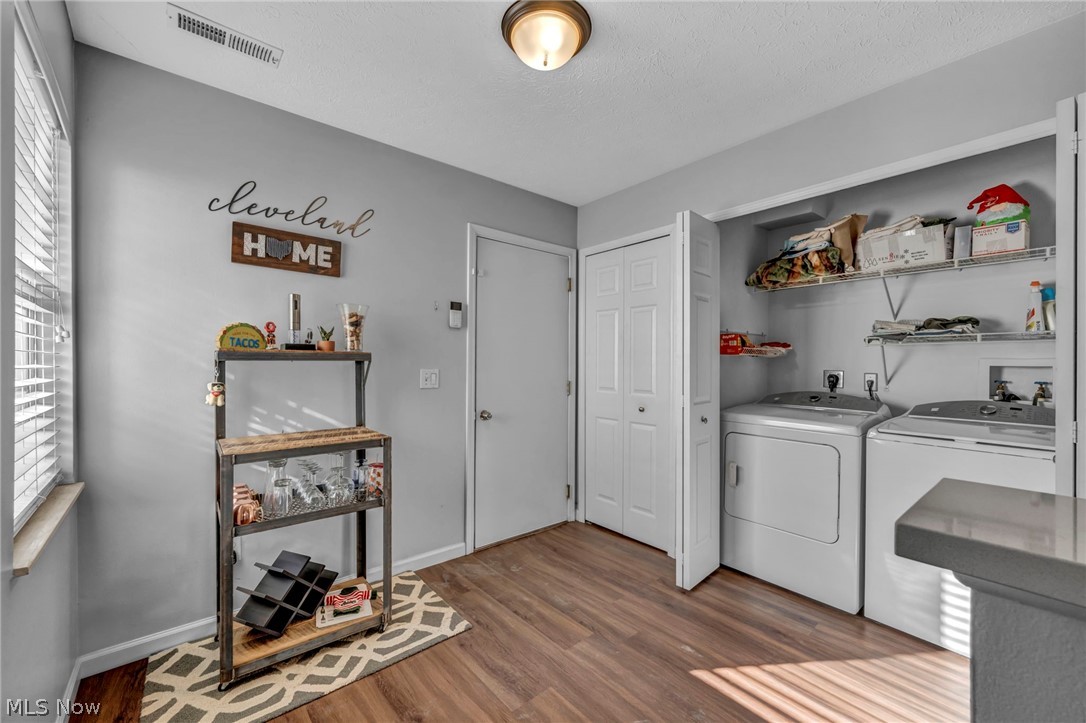 Courtyard Crystal Lake - Residential