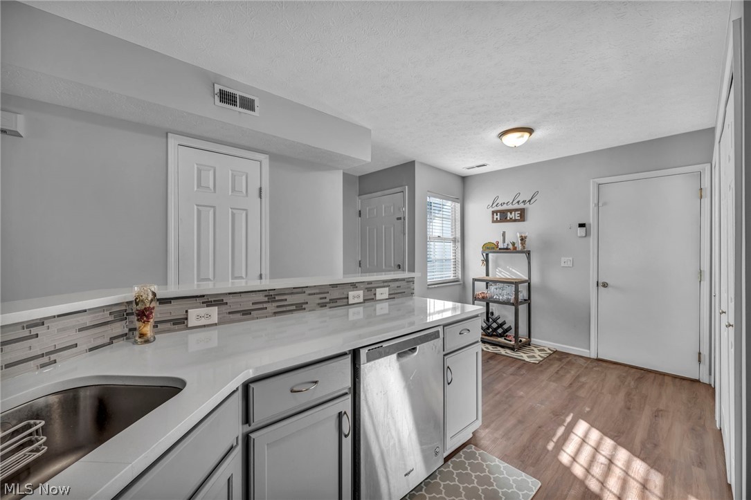 Courtyard Crystal Lake - Residential