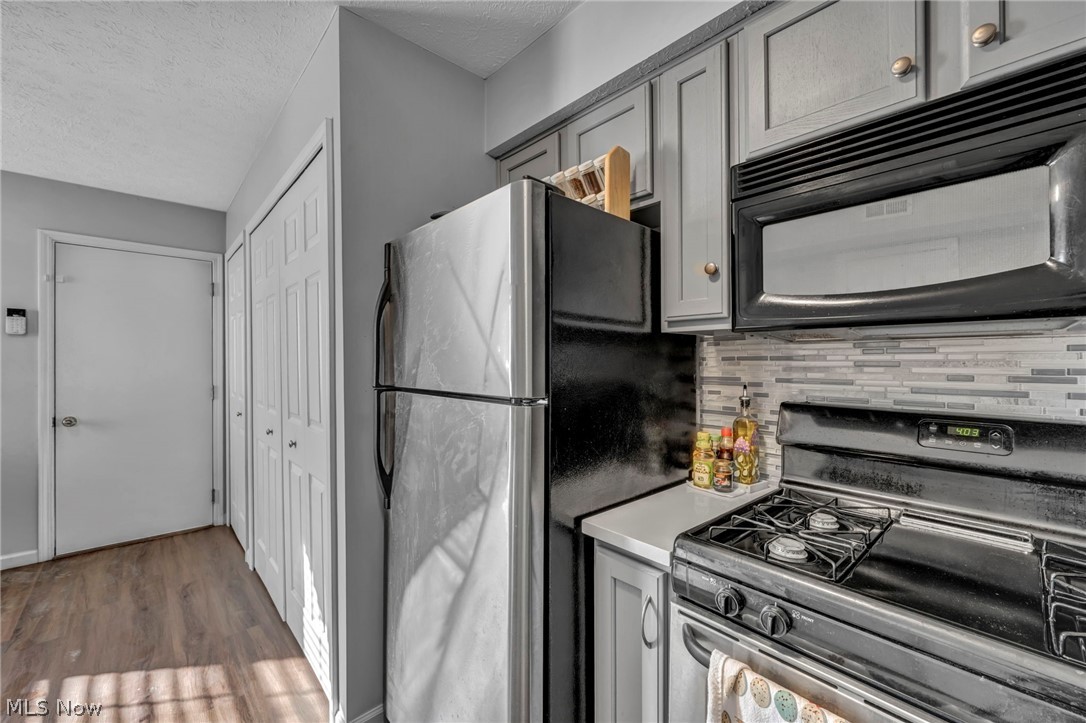 Courtyard Crystal Lake - Residential