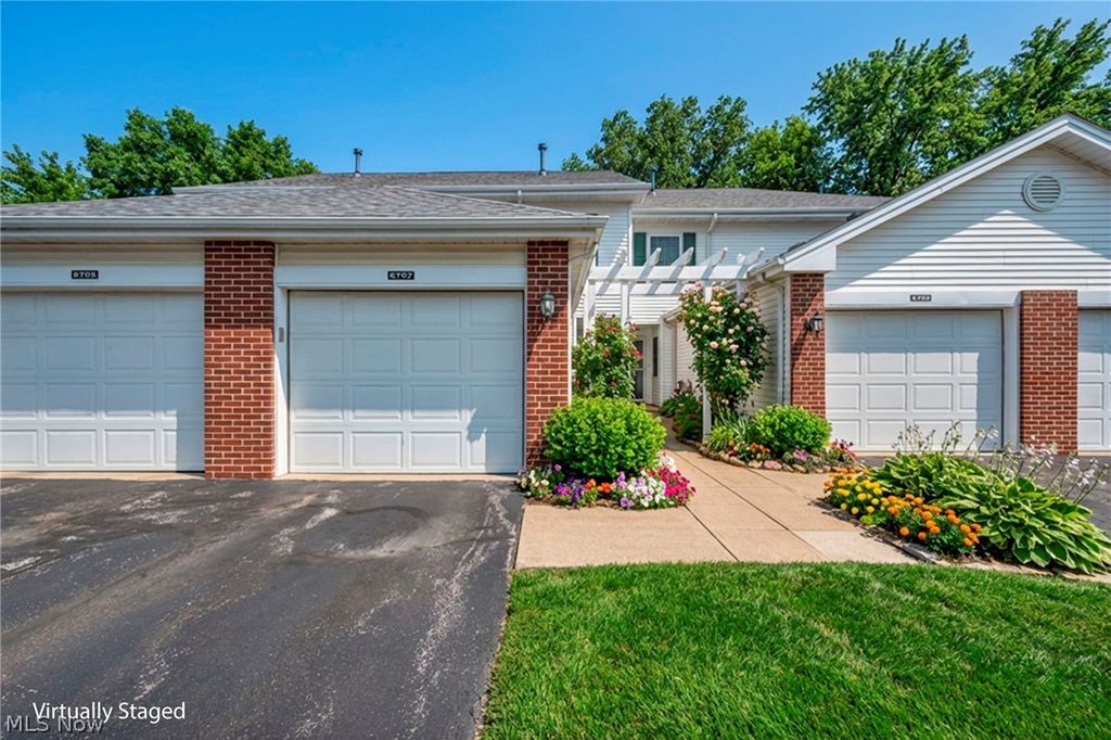 Photo of 6707 Woodruff Court, Middleburg Heights, OH 44130 (MLS # 5192676)