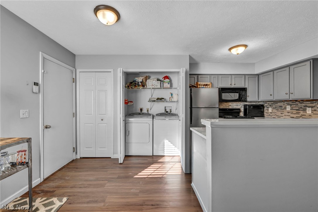 Courtyard Crystal Lake - Residential