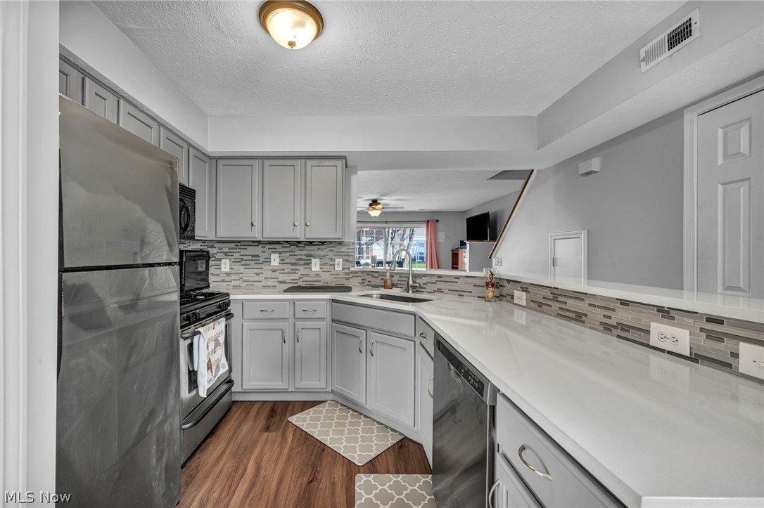 Courtyard Crystal Lake - Residential