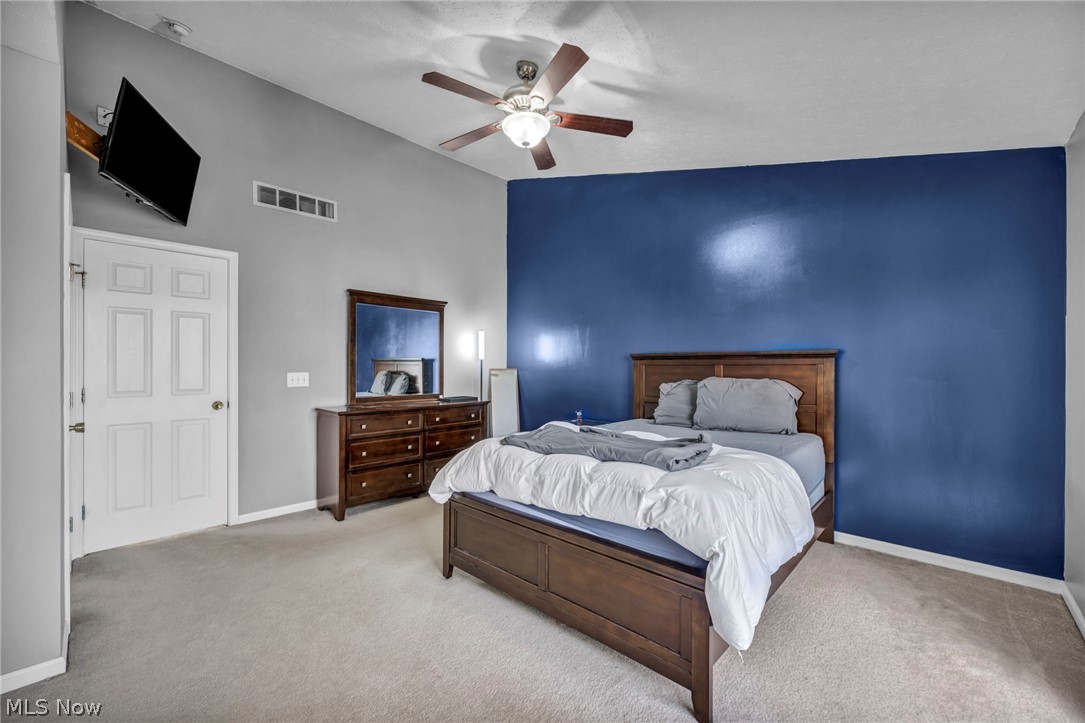 Courtyard Crystal Lake - Residential