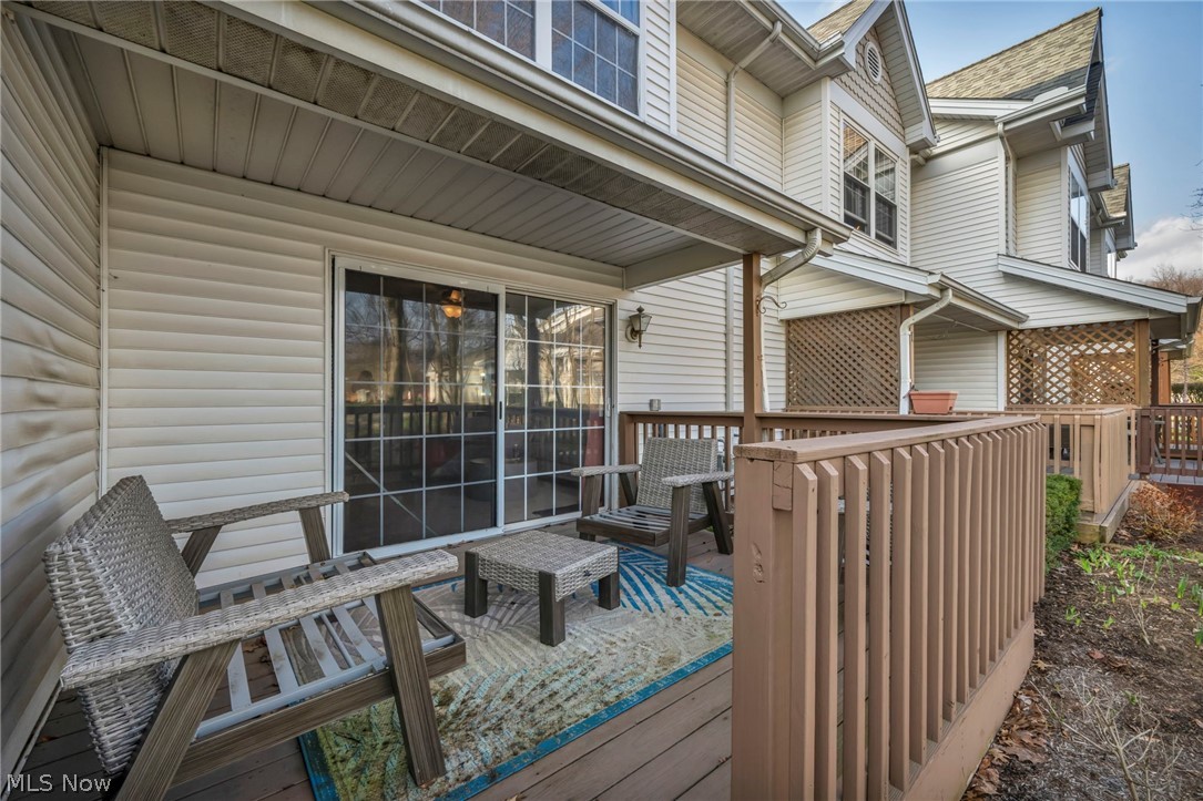 Courtyard Crystal Lake - Residential