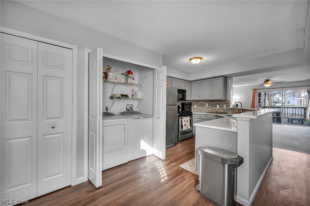 Courtyard Crystal Lake - Residential