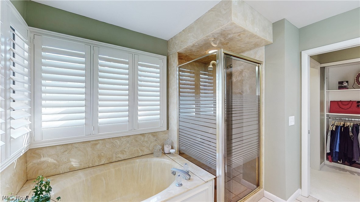 Woodhawk Club Condo Ph 7 - Residential