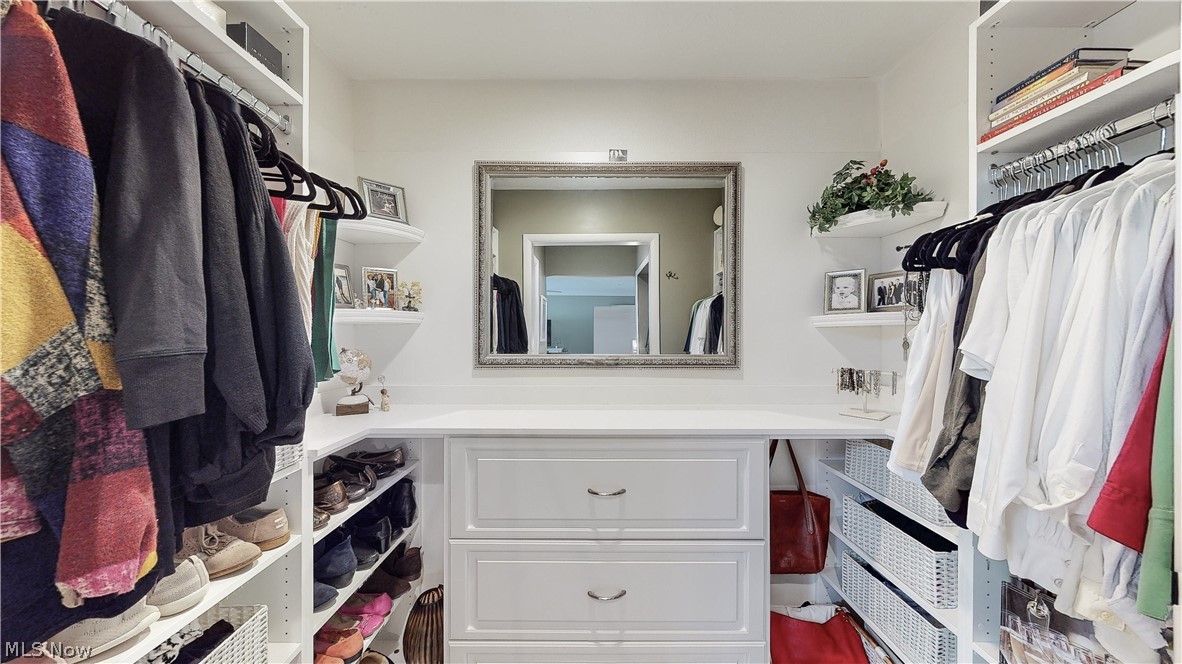 Woodhawk Club Condo Ph 7 - Residential